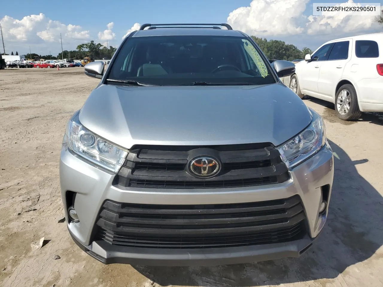 2019 Toyota Highlander Le VIN: 5TDZZRFH2KS290501 Lot: 73934044