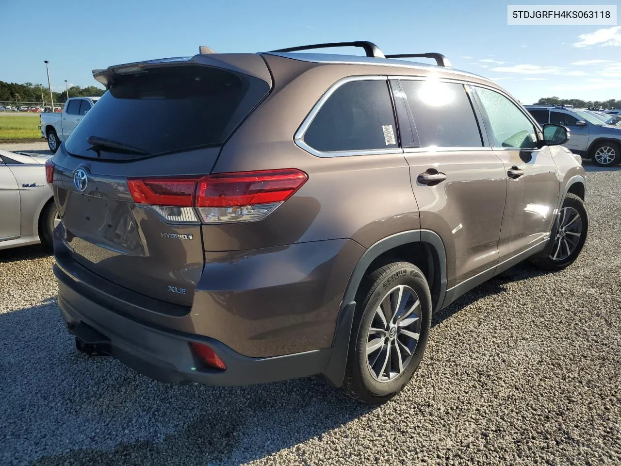 2019 Toyota Highlander Hybrid VIN: 5TDJGRFH4KS063118 Lot: 74213124