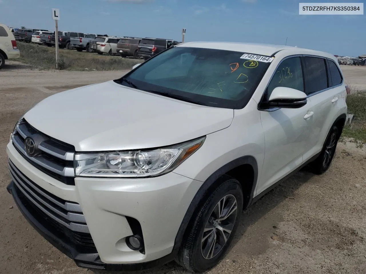 2019 Toyota Highlander Le VIN: 5TDZZRFH7KS350384 Lot: 74570164