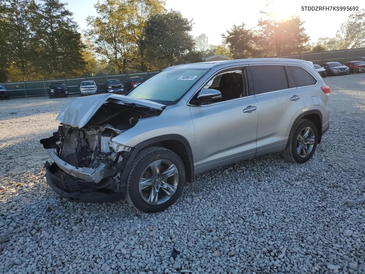 2019 Toyota Highlander Limited VIN: 5TDDZRFH7KS995692 Lot: 74896974