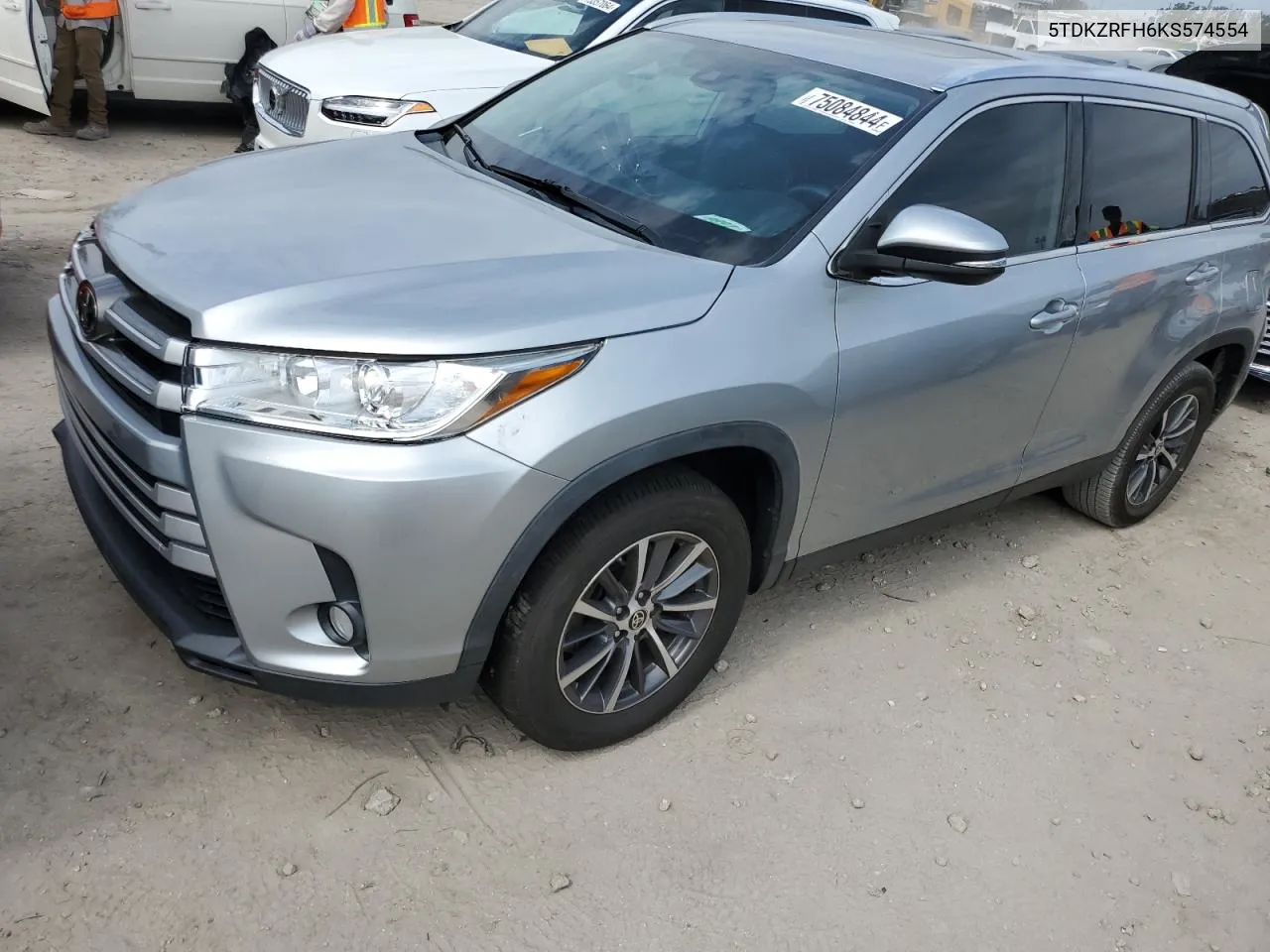 2019 Toyota Highlander Se VIN: 5TDKZRFH6KS574554 Lot: 75084844