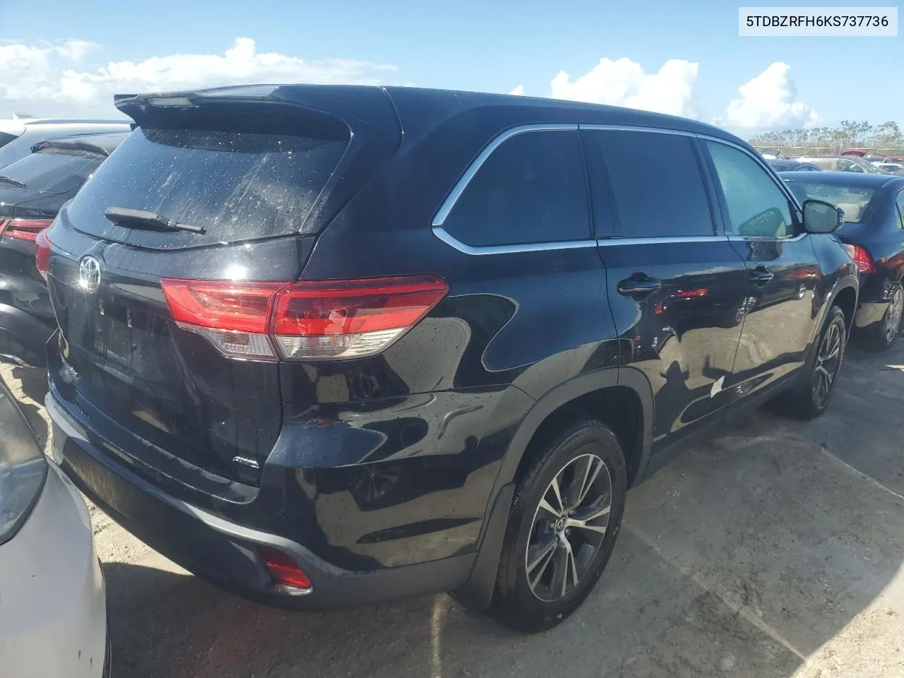 2019 Toyota Highlander Le VIN: 5TDBZRFH6KS737736 Lot: 75236234