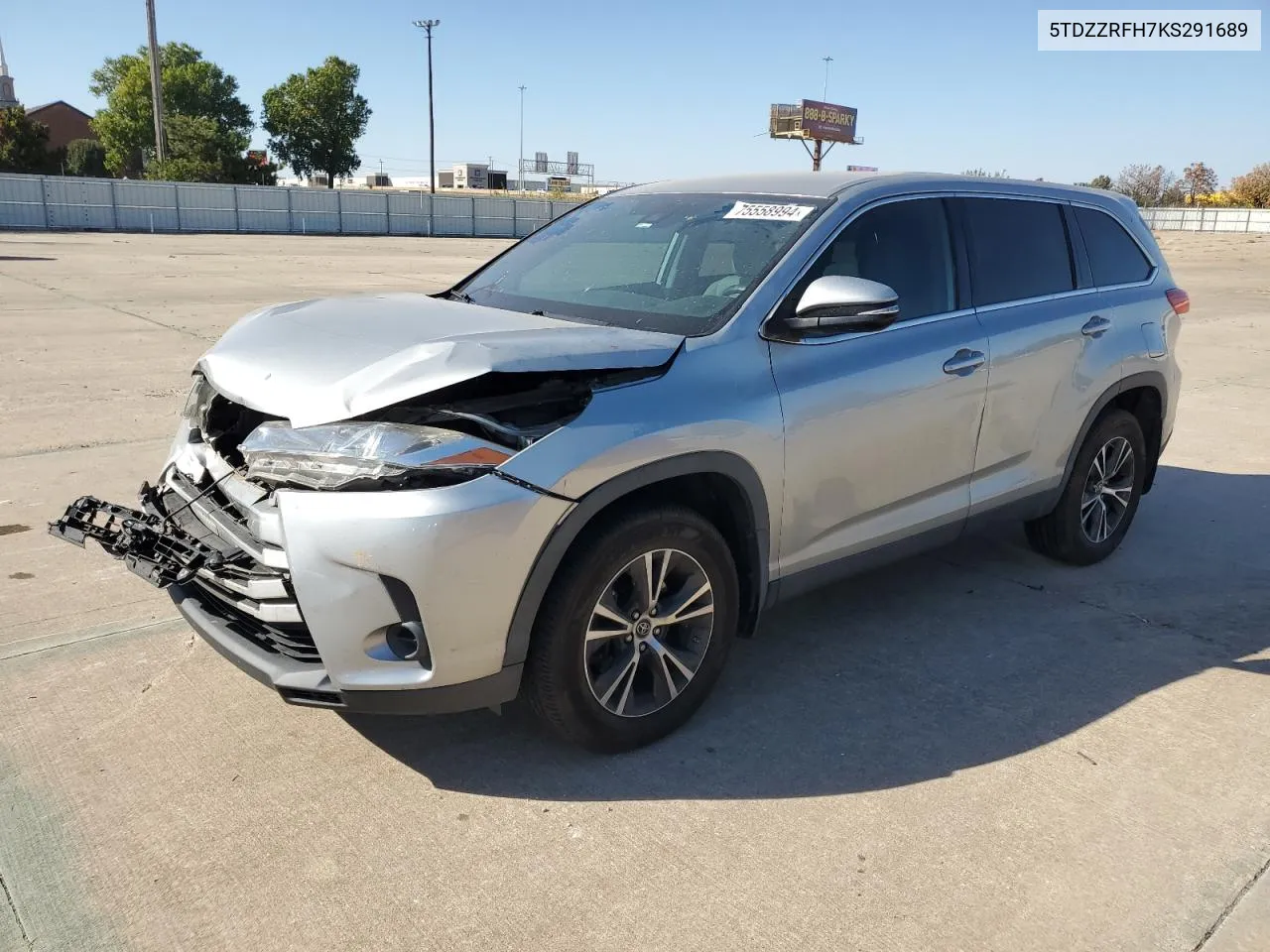 5TDZZRFH7KS291689 2019 Toyota Highlander Le