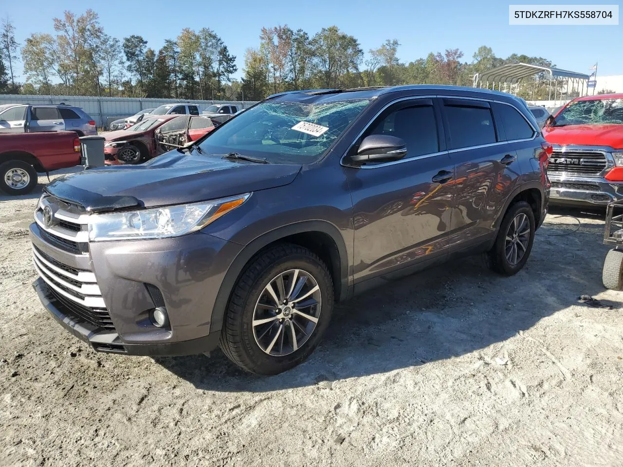 2019 Toyota Highlander Se VIN: 5TDKZRFH7KS558704 Lot: 75702034