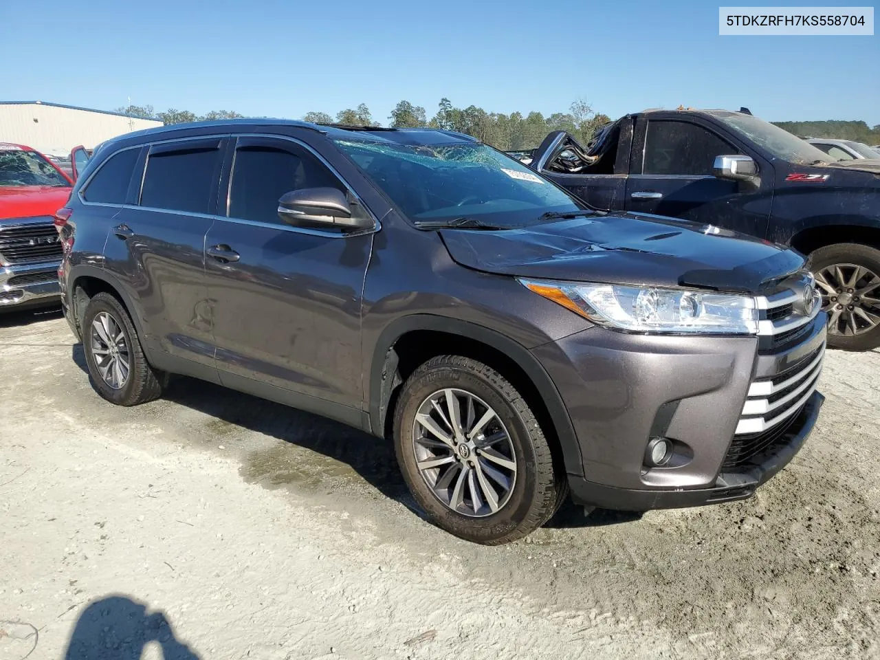 2019 Toyota Highlander Se VIN: 5TDKZRFH7KS558704 Lot: 75702034