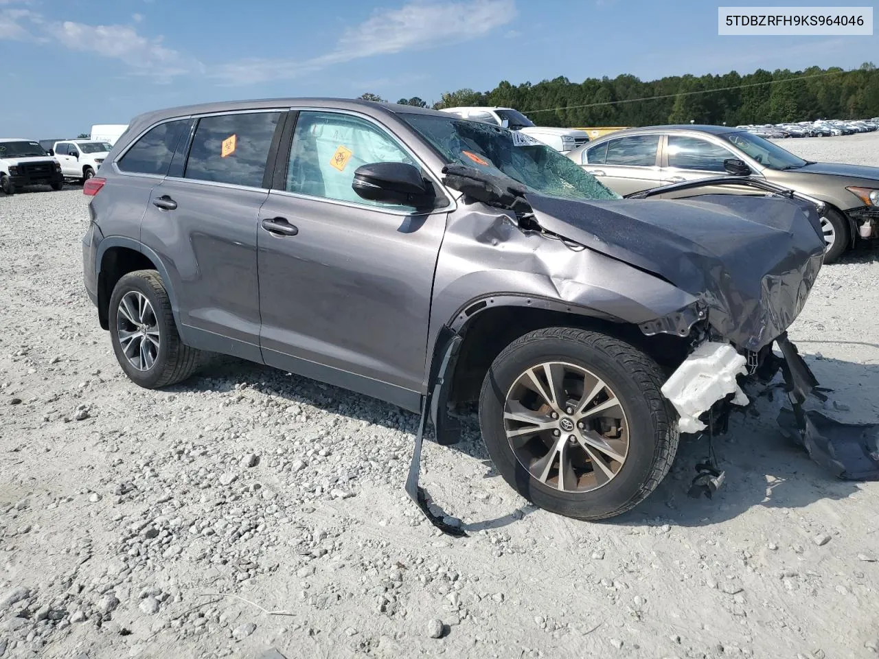 2019 Toyota Highlander Le VIN: 5TDBZRFH9KS964046 Lot: 75887424