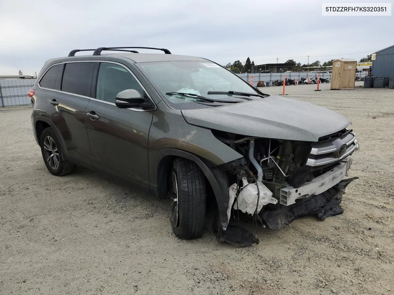 2019 Toyota Highlander Le VIN: 5TDZZRFH7KS320351 Lot: 76206304