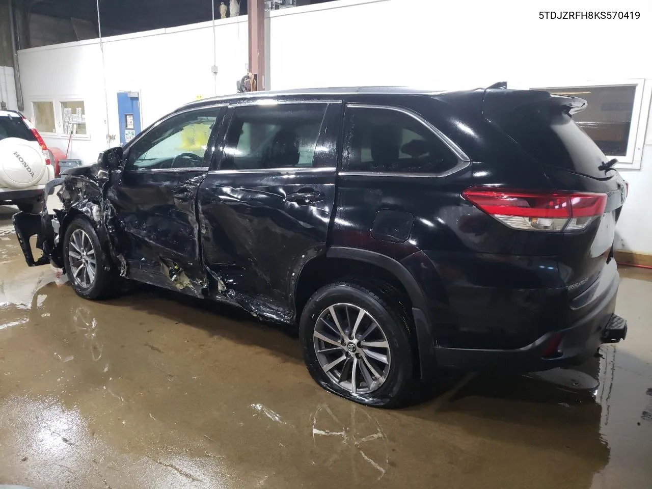 2019 Toyota Highlander Se VIN: 5TDJZRFH8KS570419 Lot: 77456114