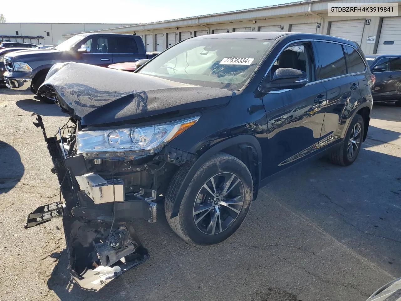 2019 Toyota Highlander Le VIN: 5TDBZRFH4KS919841 Lot: 77638334