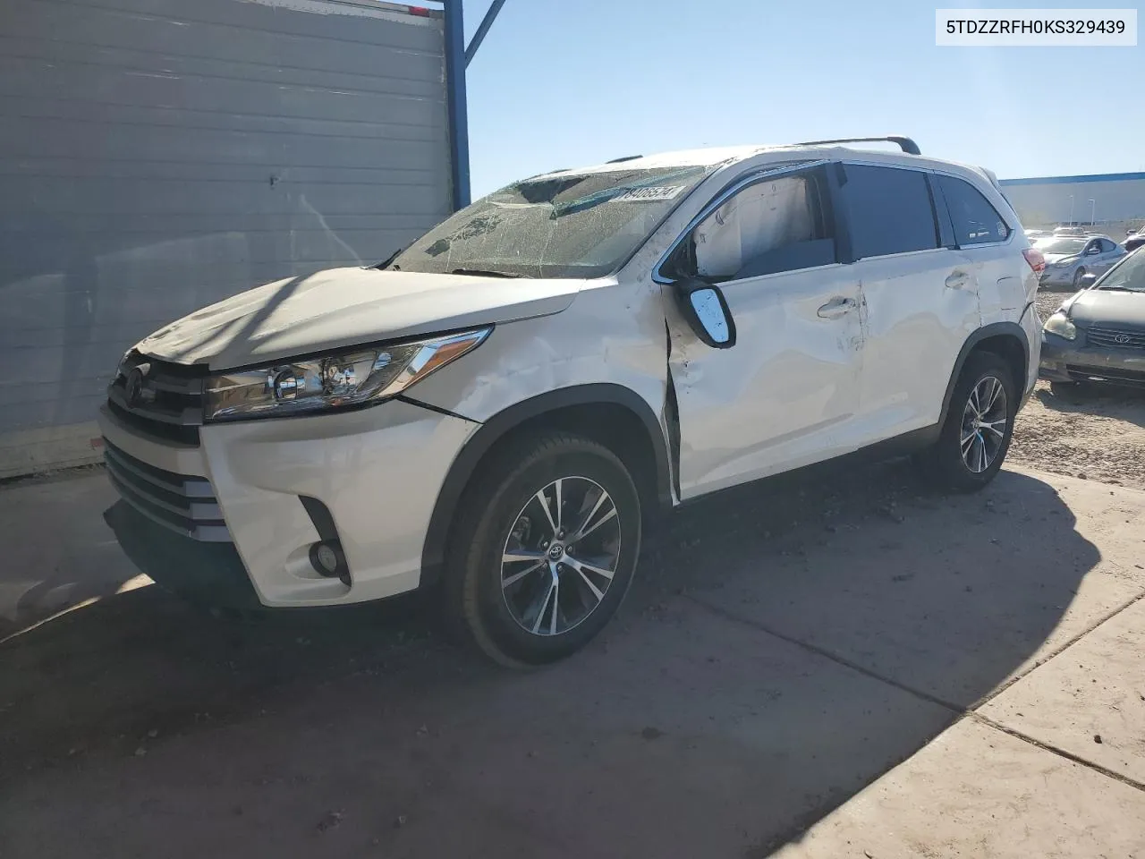 2019 Toyota Highlander Le VIN: 5TDZZRFH0KS329439 Lot: 78406574