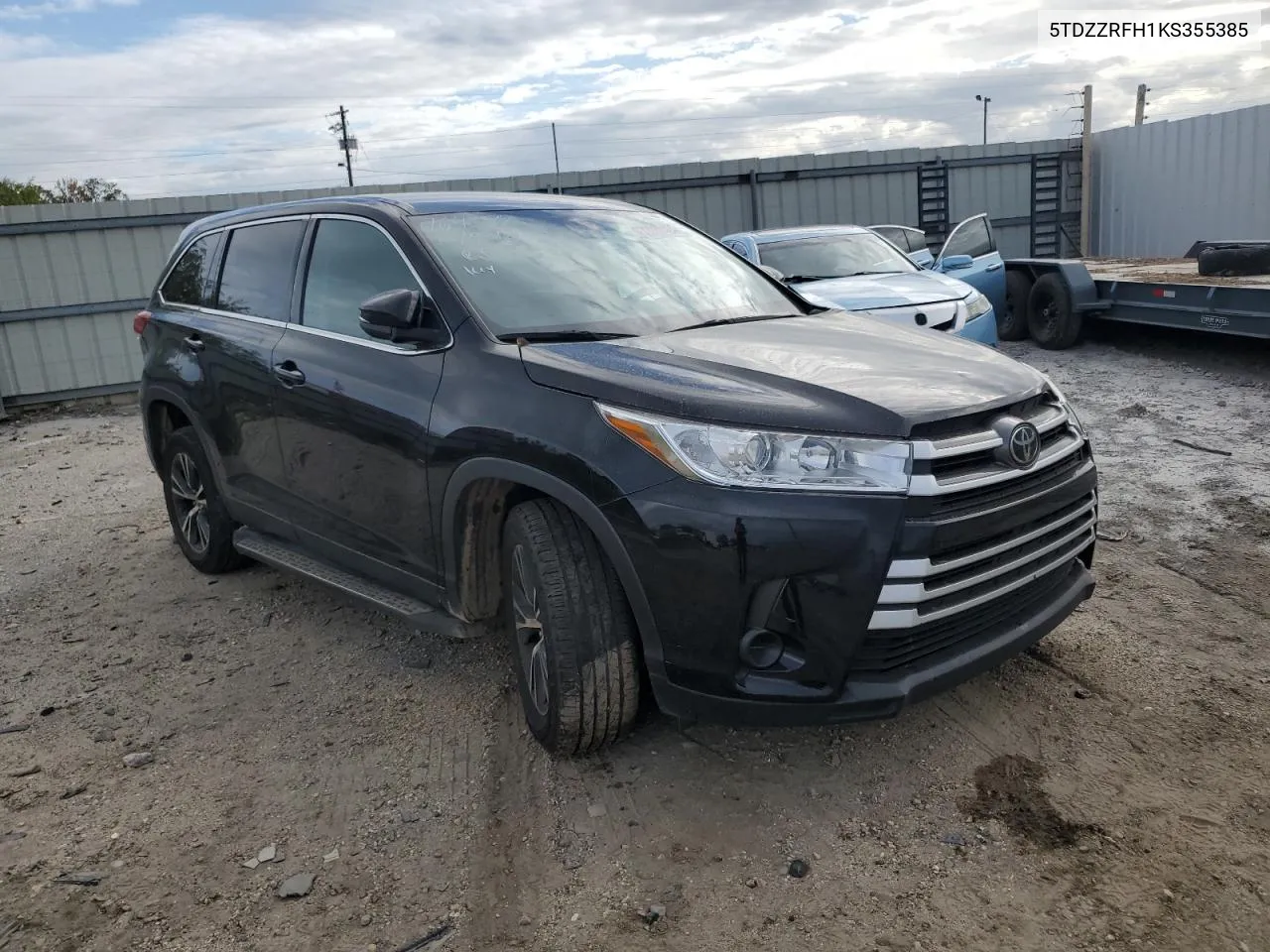 2019 Toyota Highlander Le VIN: 5TDZZRFH1KS355385 Lot: 79288484