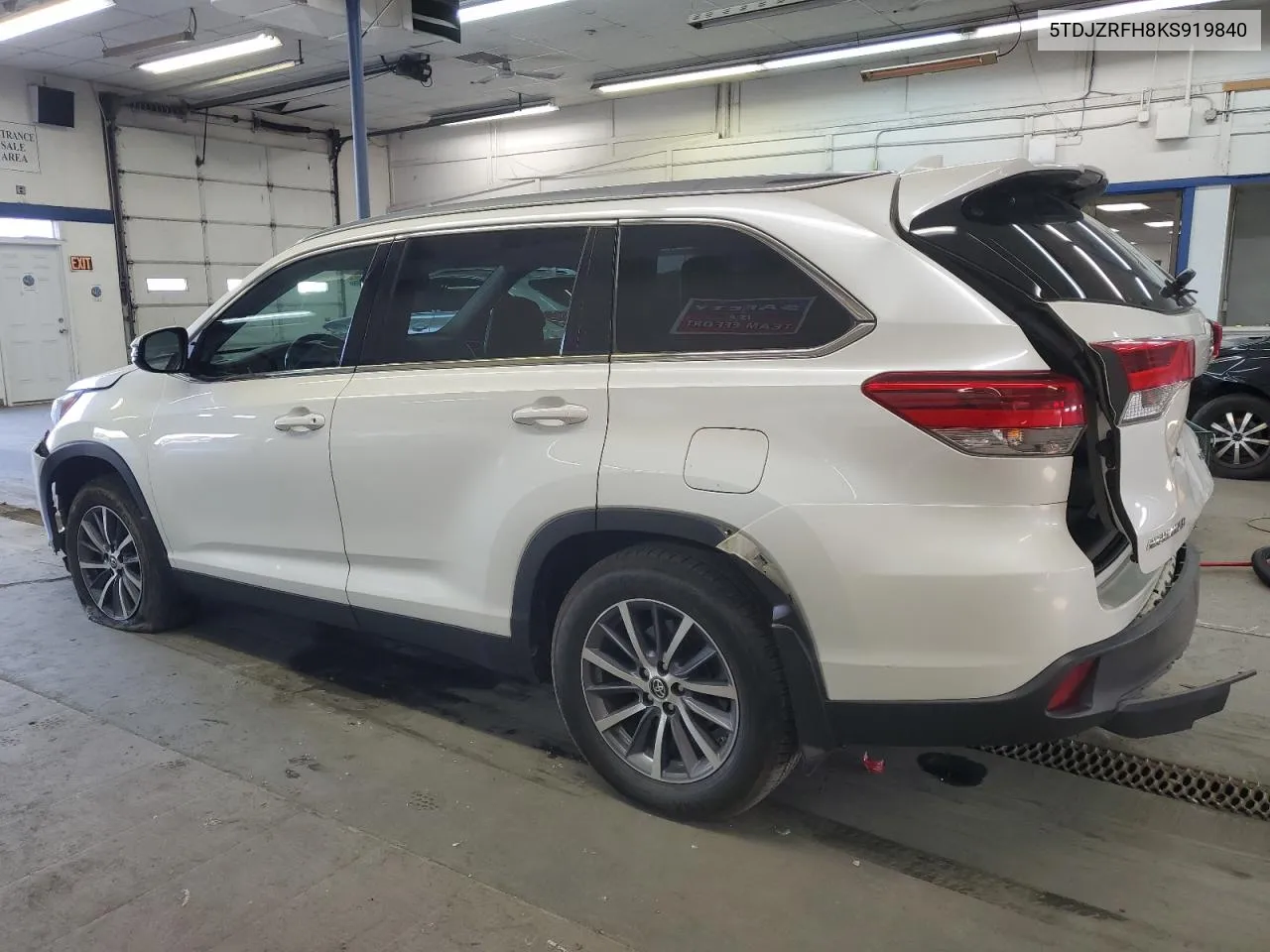 2019 Toyota Highlander Se VIN: 5TDJZRFH8KS919840 Lot: 79318214