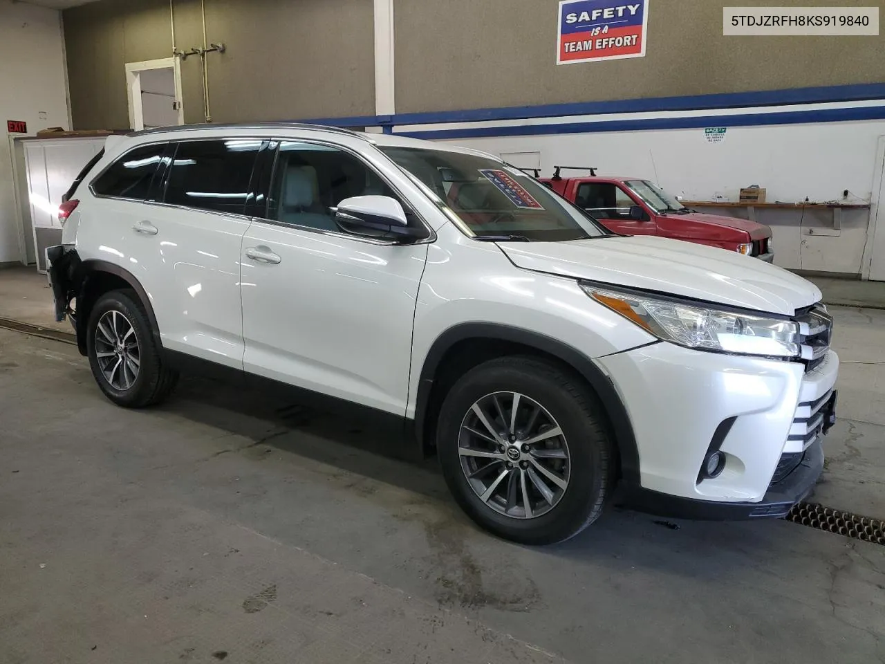 2019 Toyota Highlander Se VIN: 5TDJZRFH8KS919840 Lot: 79318214