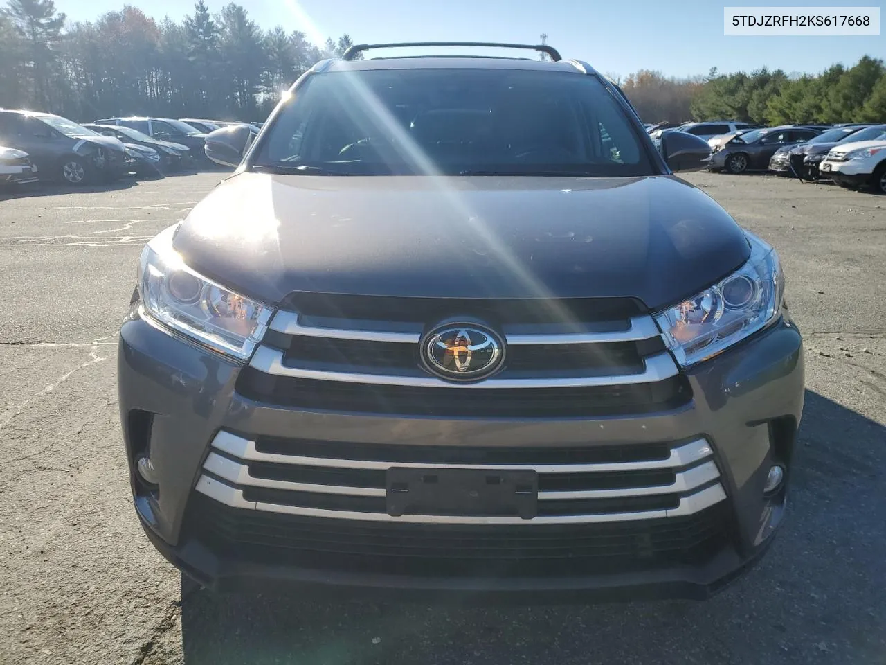 2019 Toyota Highlander Se VIN: 5TDJZRFH2KS617668 Lot: 80375504