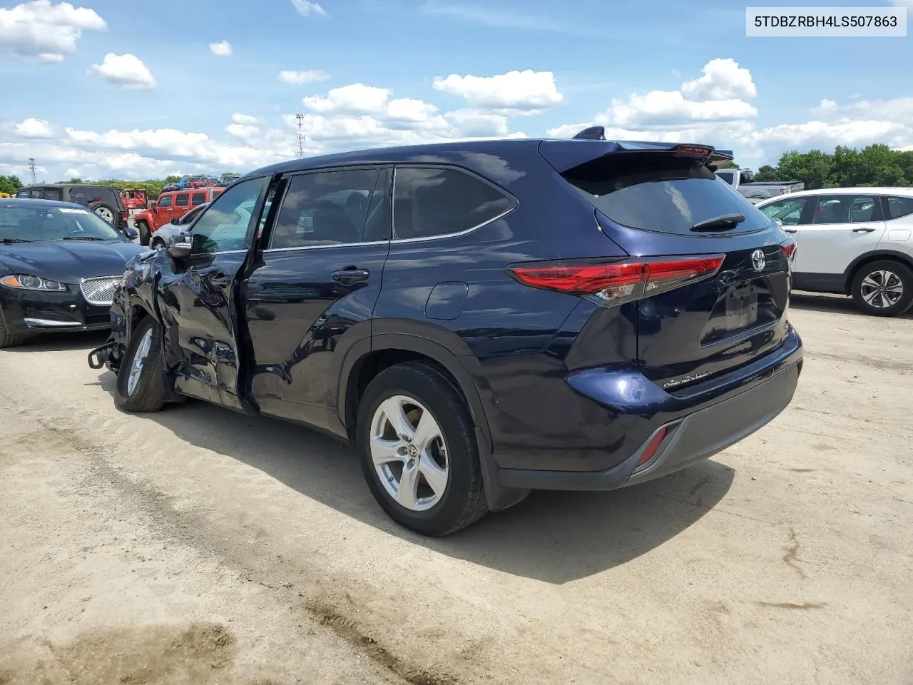 2020 Toyota Highlander L VIN: 5TDBZRBH4LS507863 Lot: 61300224