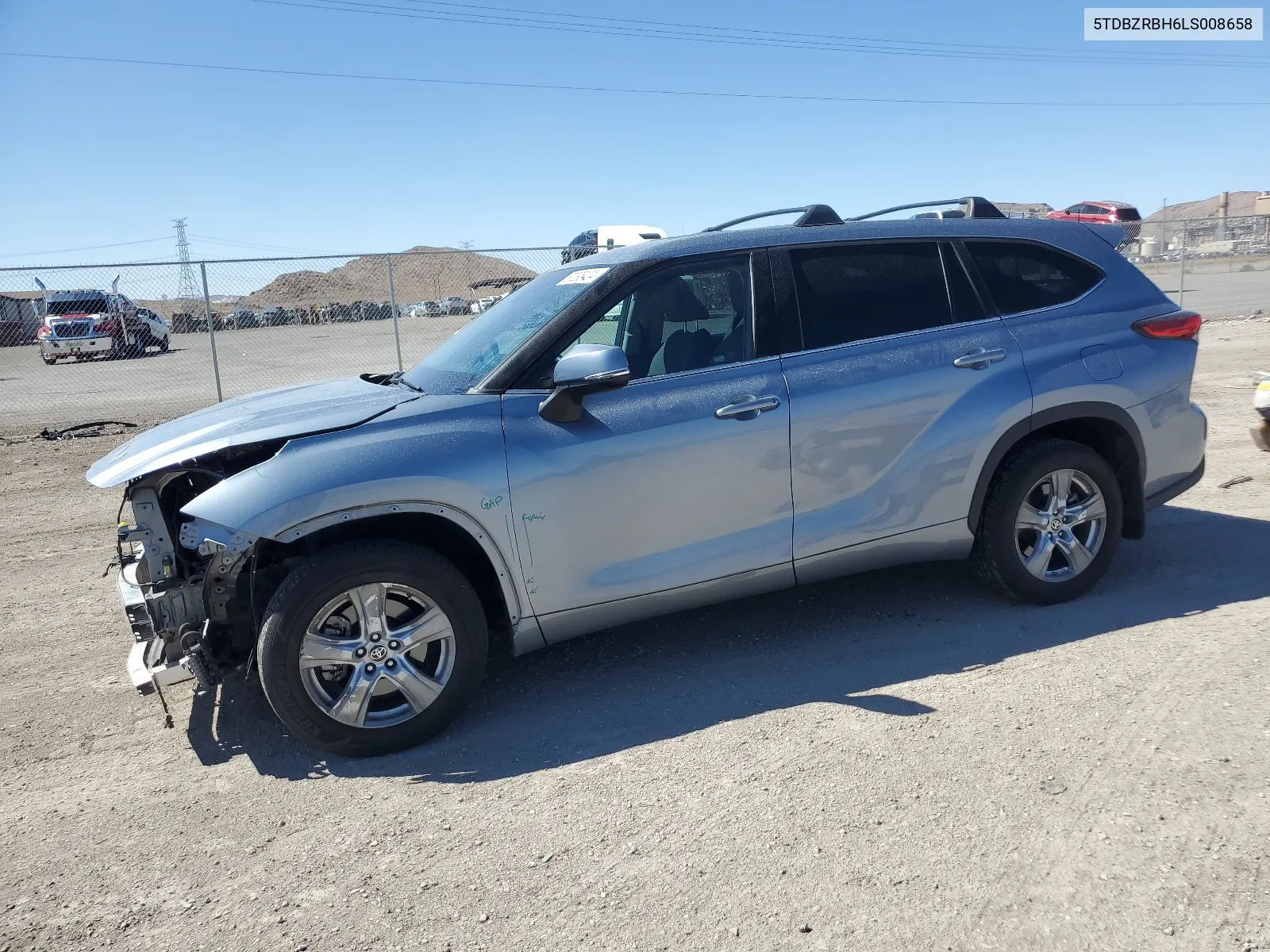 5TDBZRBH6LS008658 2020 Toyota Highlander L