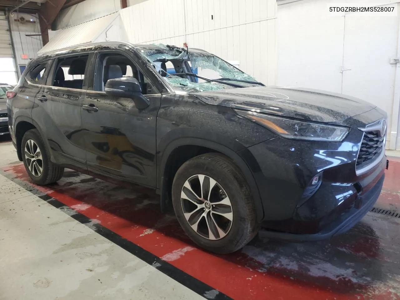 2021 Toyota Highlander Xle VIN: 5TDGZRBH2MS528007 Lot: 55358184