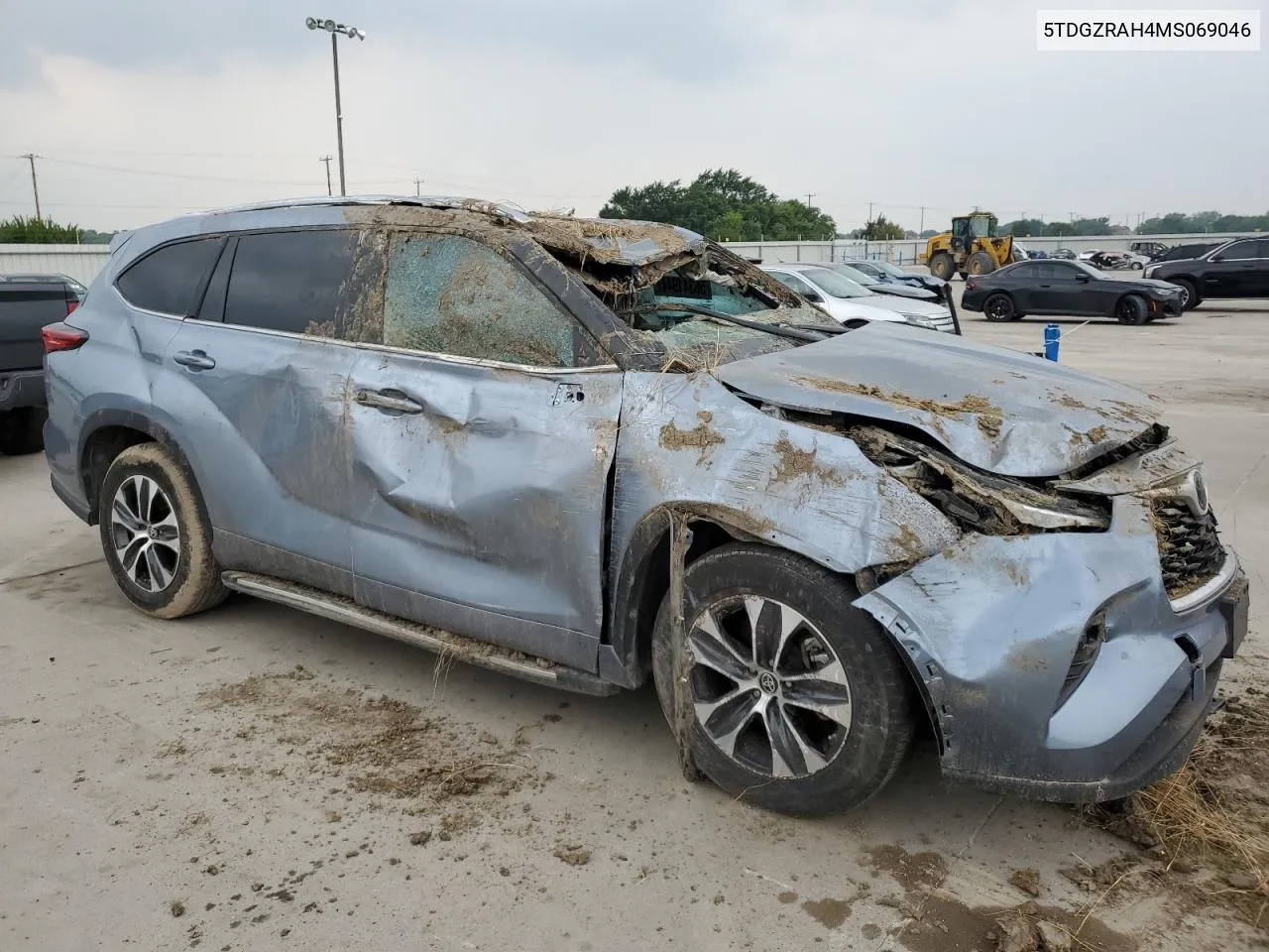 2021 Toyota Highlander Xle VIN: 5TDGZRAH4MS069046 Lot: 56341944