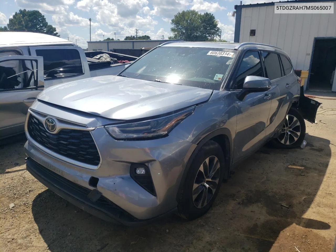 2021 Toyota Highlander Xle VIN: 5TDGZRAH7MS065007 Lot: 60638314