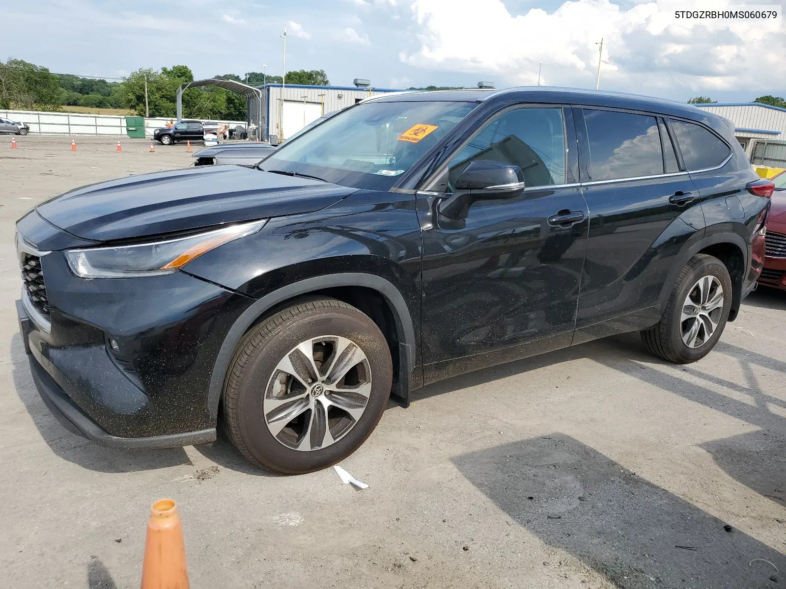 2021 Toyota Highlander Xle VIN: 5TDGZRBH0MS060679 Lot: 61038384