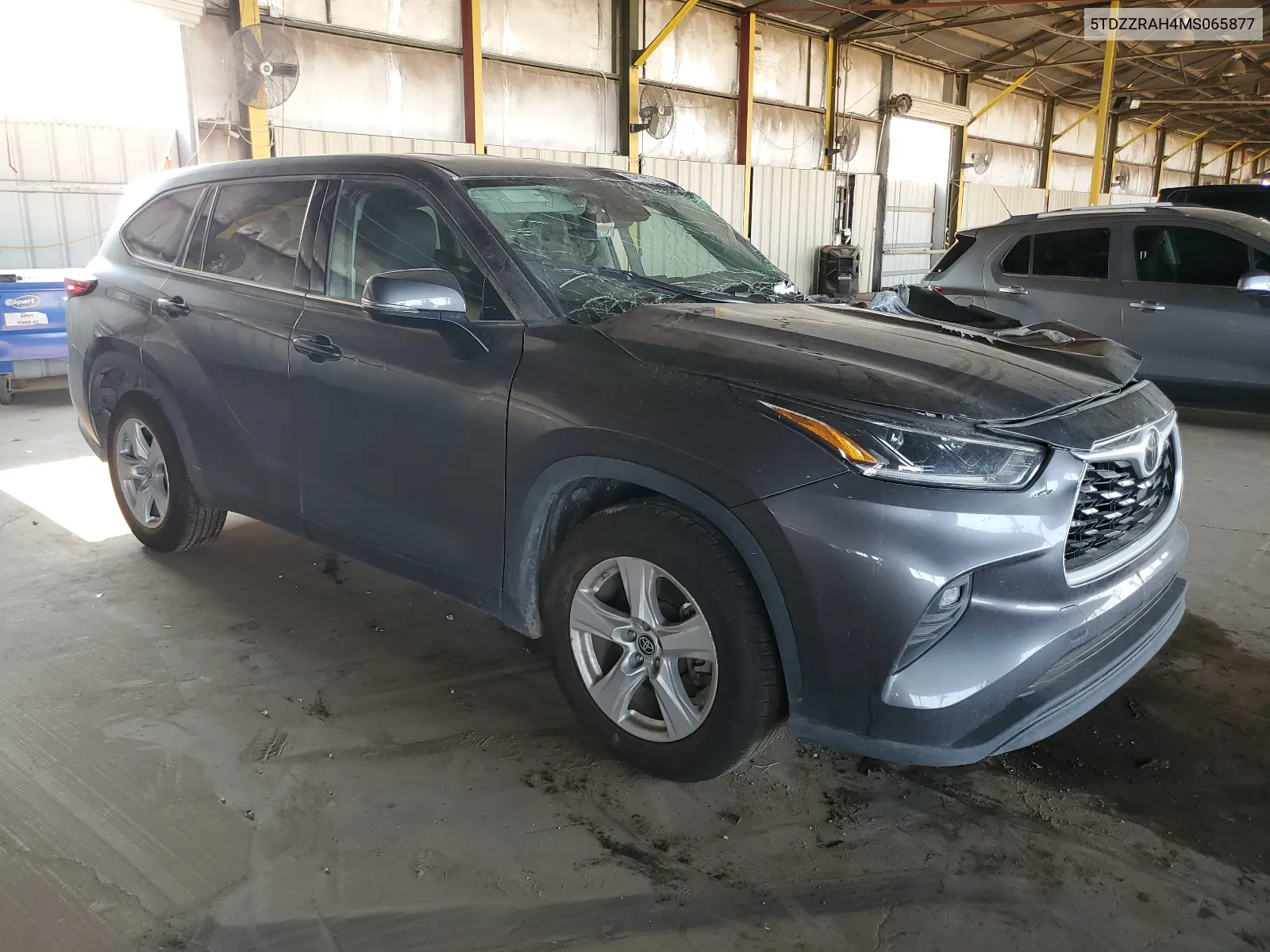 2021 Toyota Highlander L VIN: 5TDZZRAH4MS065877 Lot: 64185114