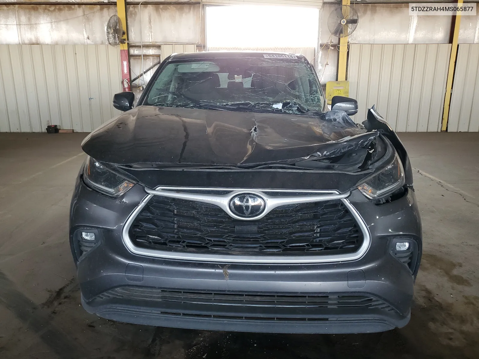 5TDZZRAH4MS065877 2021 Toyota Highlander L