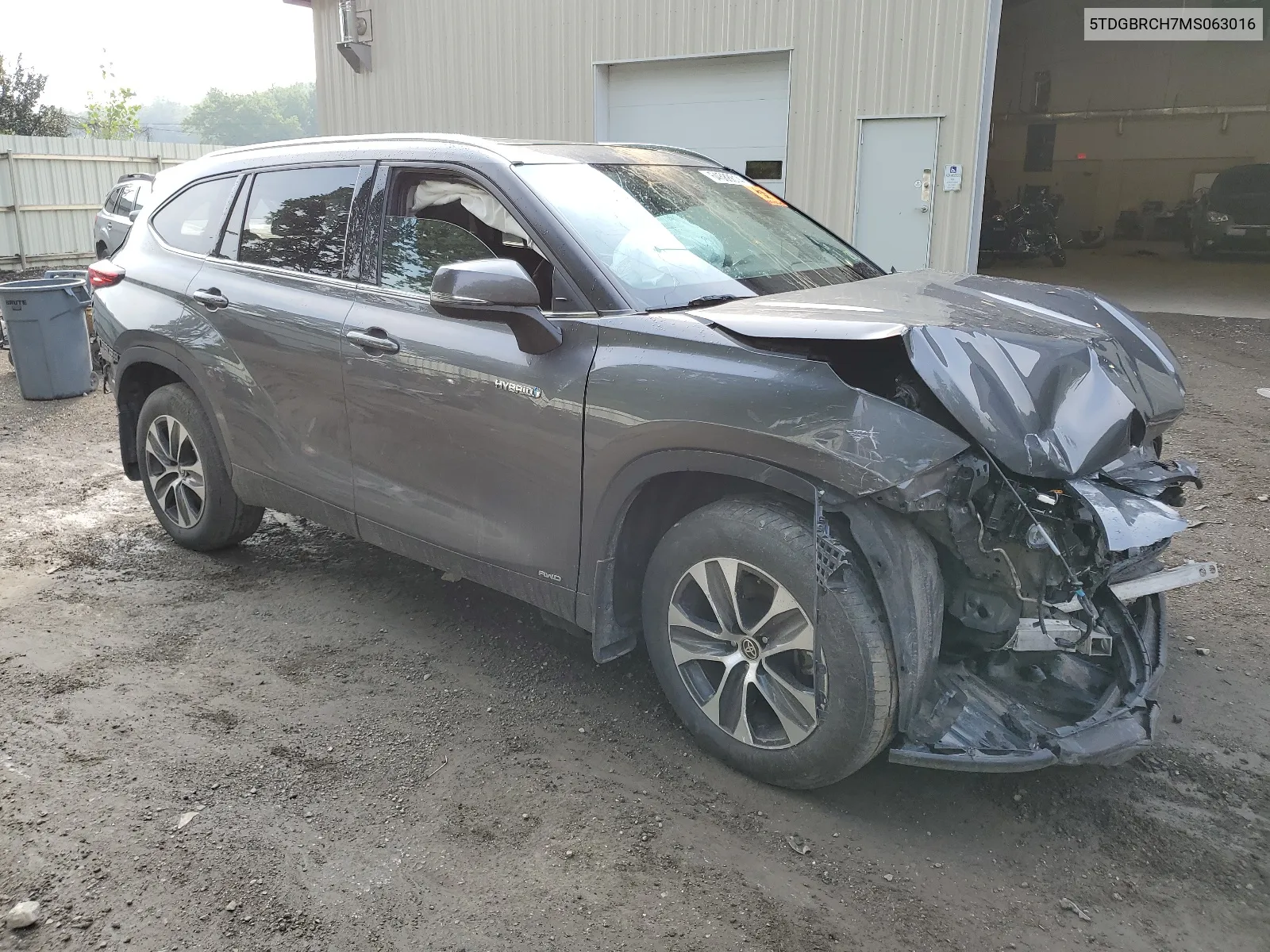 5TDGBRCH7MS063016 2021 Toyota Highlander Hybrid Xle