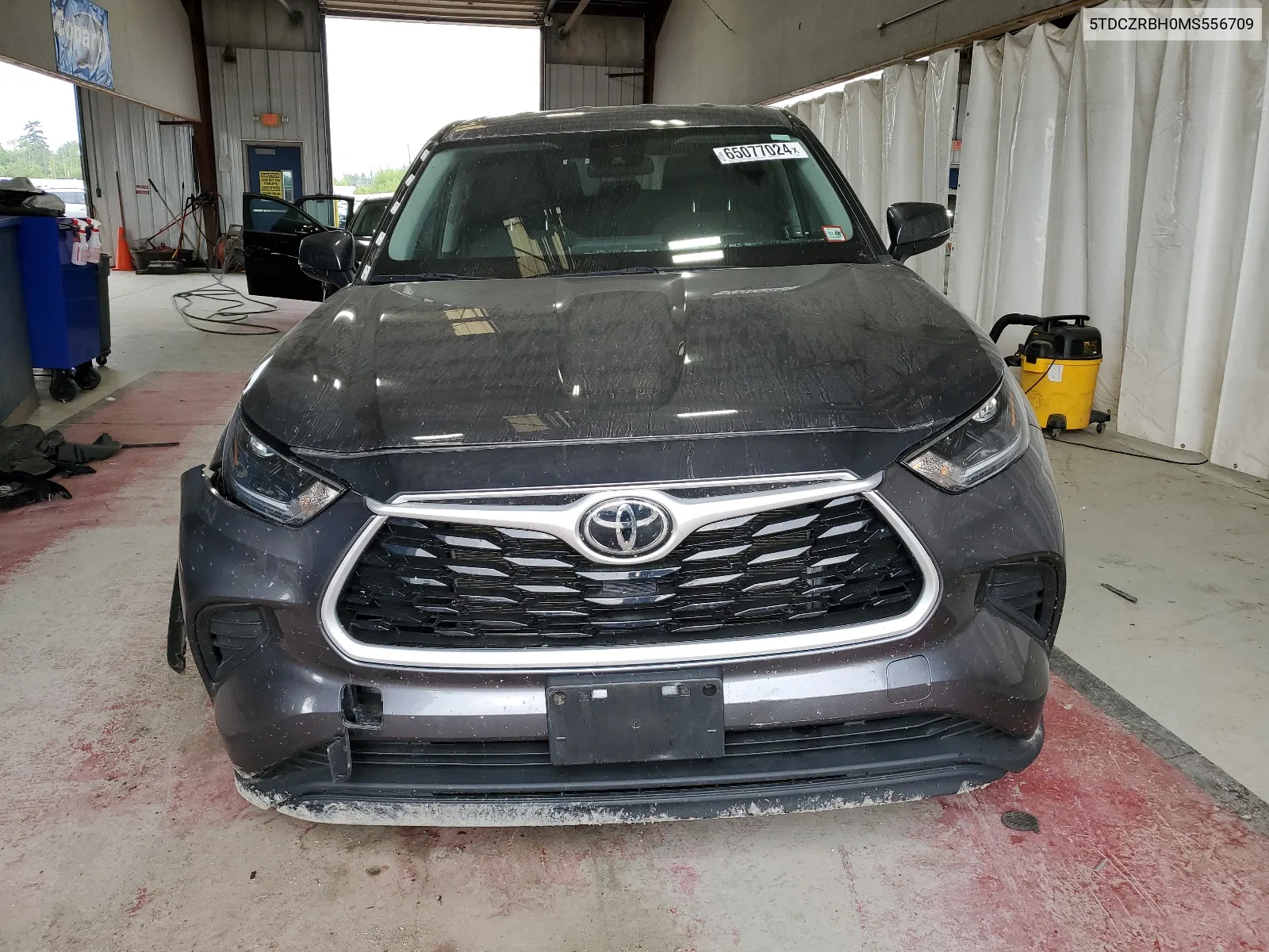 2021 Toyota Highlander L VIN: 5TDCZRBH0MS556709 Lot: 65077024