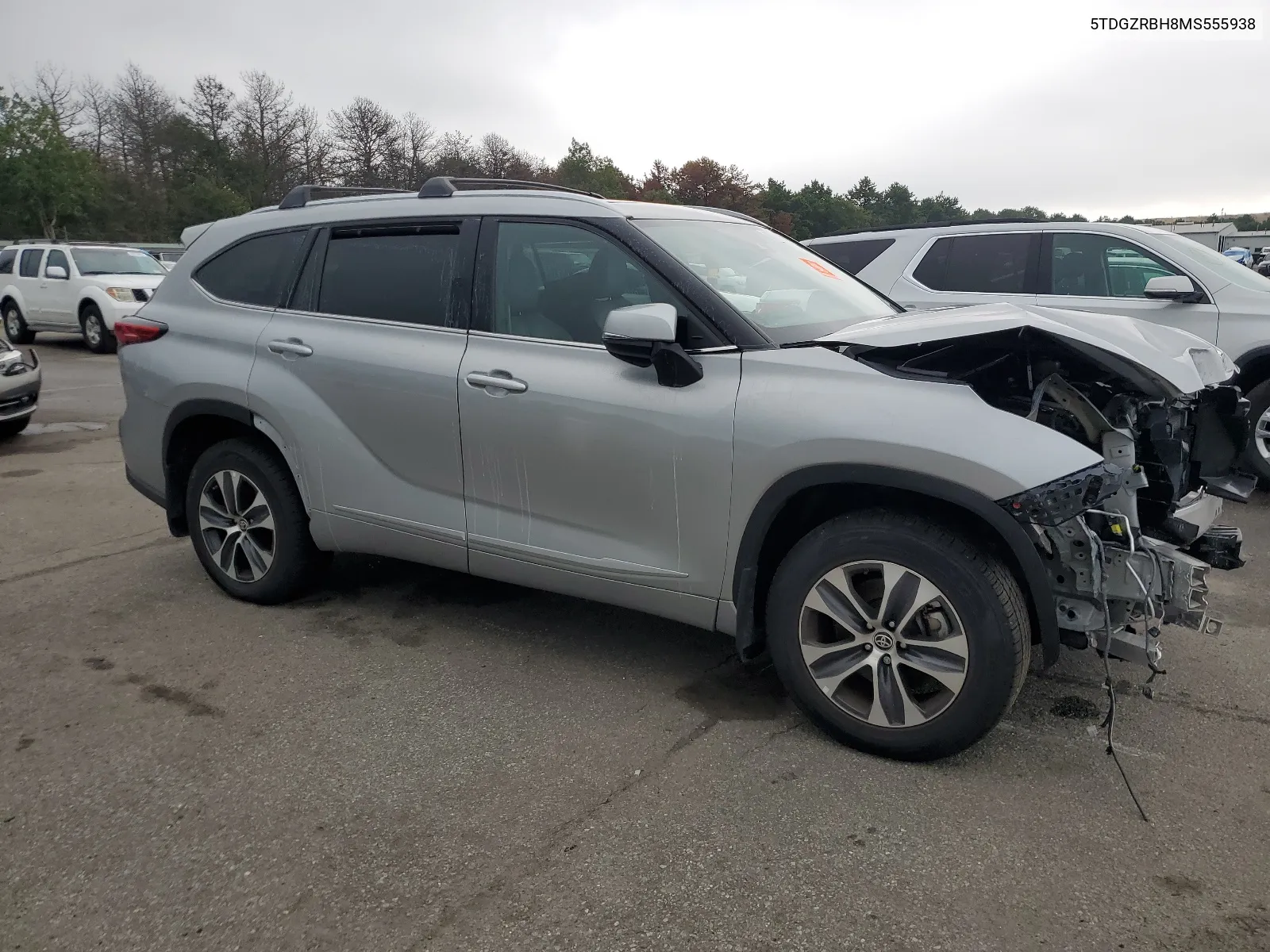 2021 Toyota Highlander Xle VIN: 5TDGZRBH8MS555938 Lot: 65246944