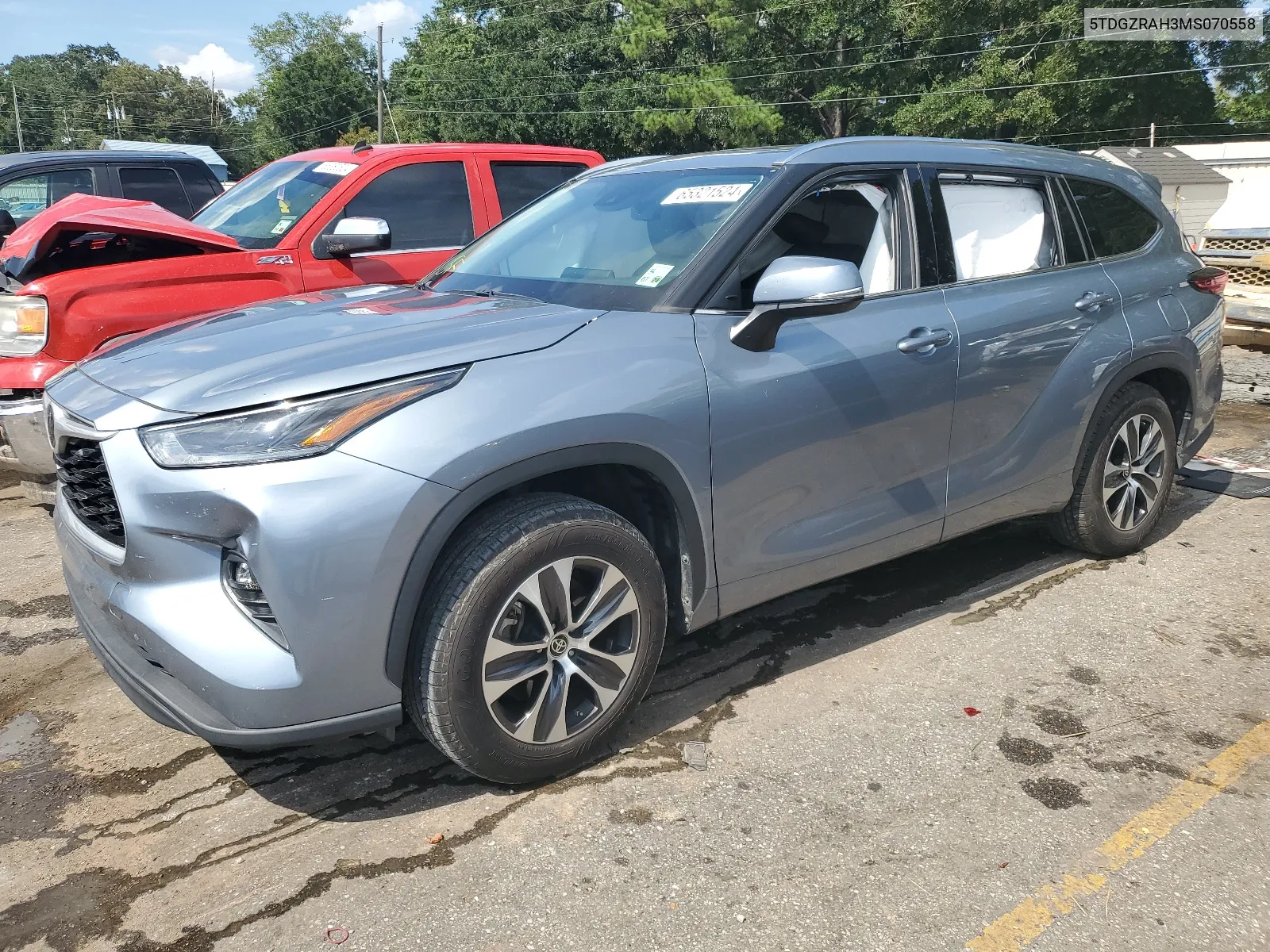 2021 Toyota Highlander Xle VIN: 5TDGZRAH3MS070558 Lot: 65321524