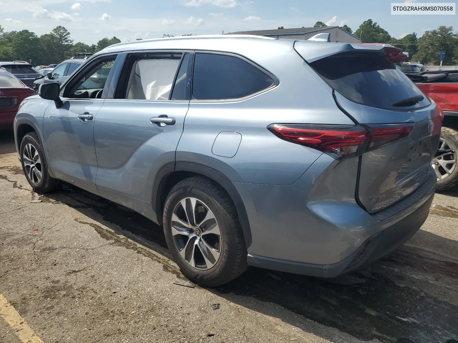 2021 Toyota Highlander Xle VIN: 5TDGZRAH3MS070558 Lot: 65321524