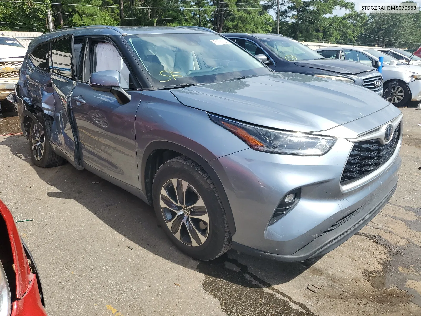 2021 Toyota Highlander Xle VIN: 5TDGZRAH3MS070558 Lot: 65321524