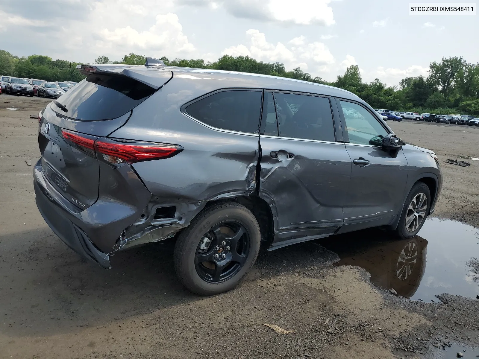 2021 Toyota Highlander Xle VIN: 5TDGZRBHXMS548411 Lot: 65330534