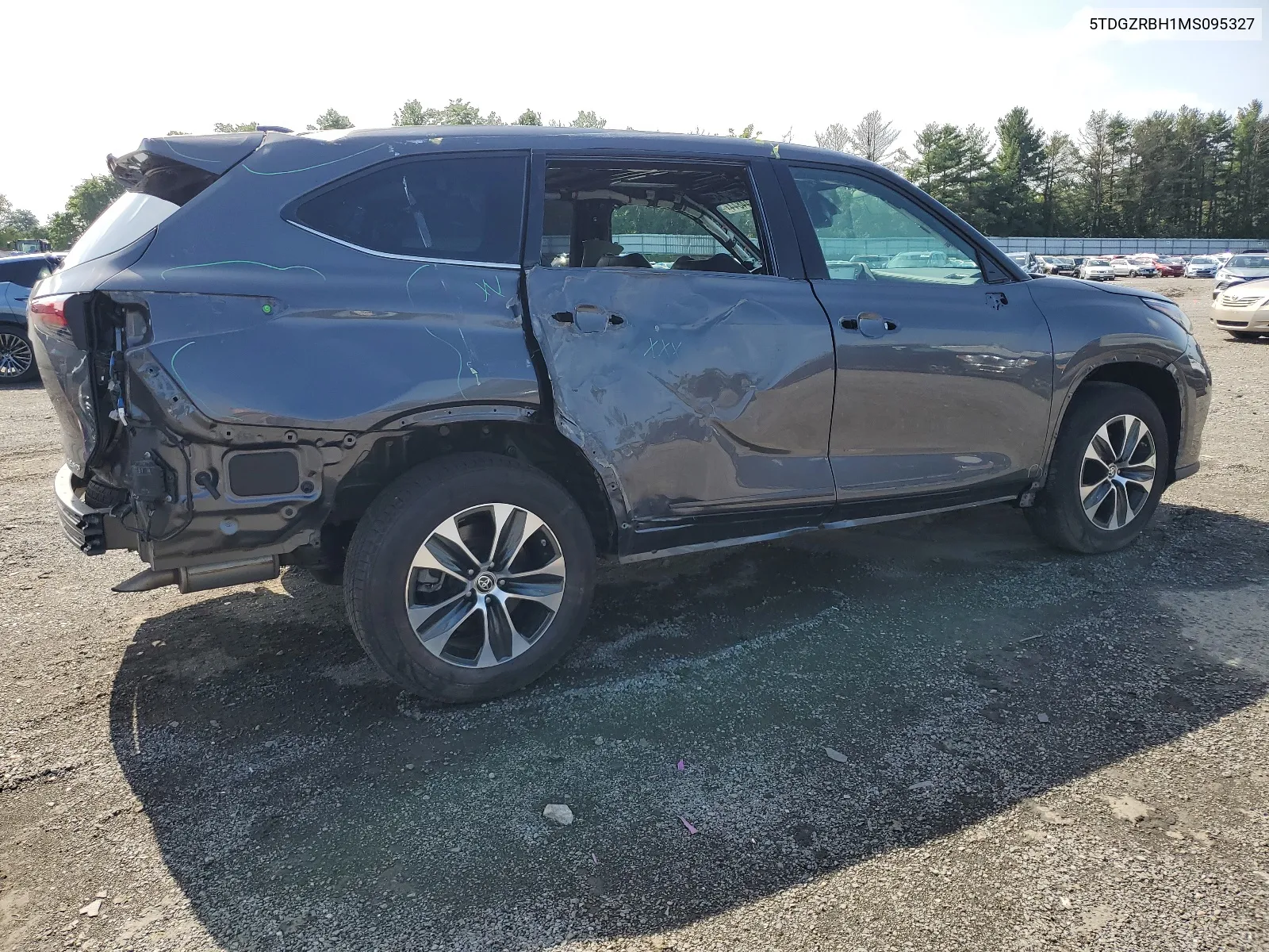 2021 Toyota Highlander Xle VIN: 5TDGZRBH1MS095327 Lot: 65844844