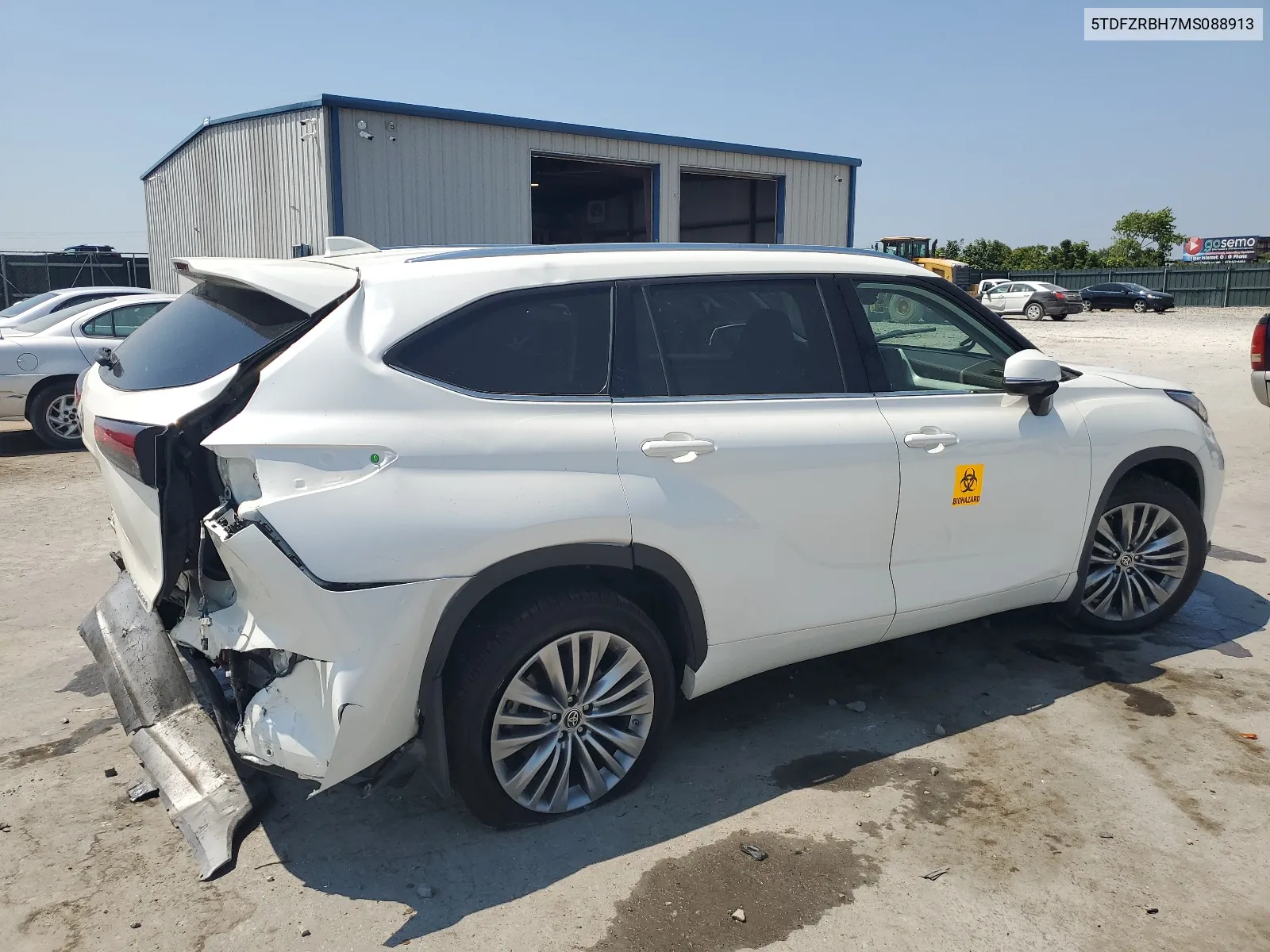 5TDFZRBH7MS088913 2021 Toyota Highlander Platinum