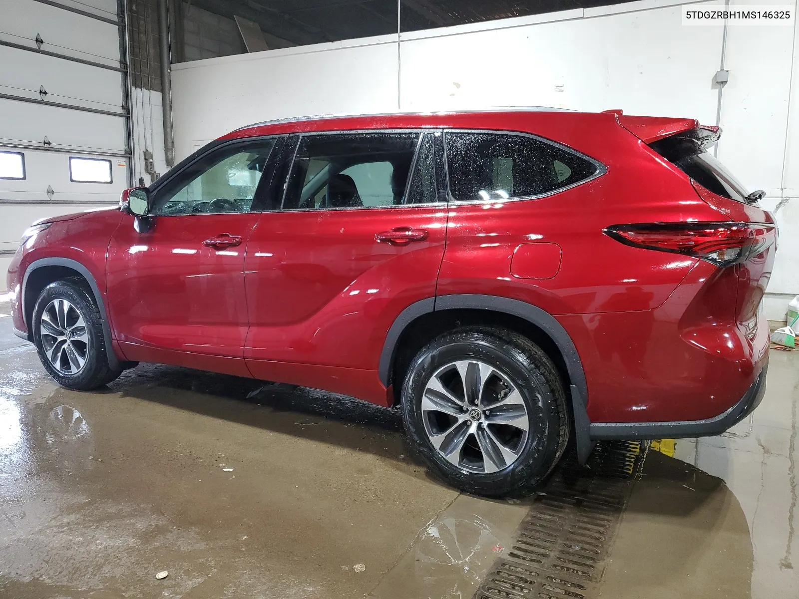 2021 Toyota Highlander Xle VIN: 5TDGZRBH1MS146325 Lot: 67259434