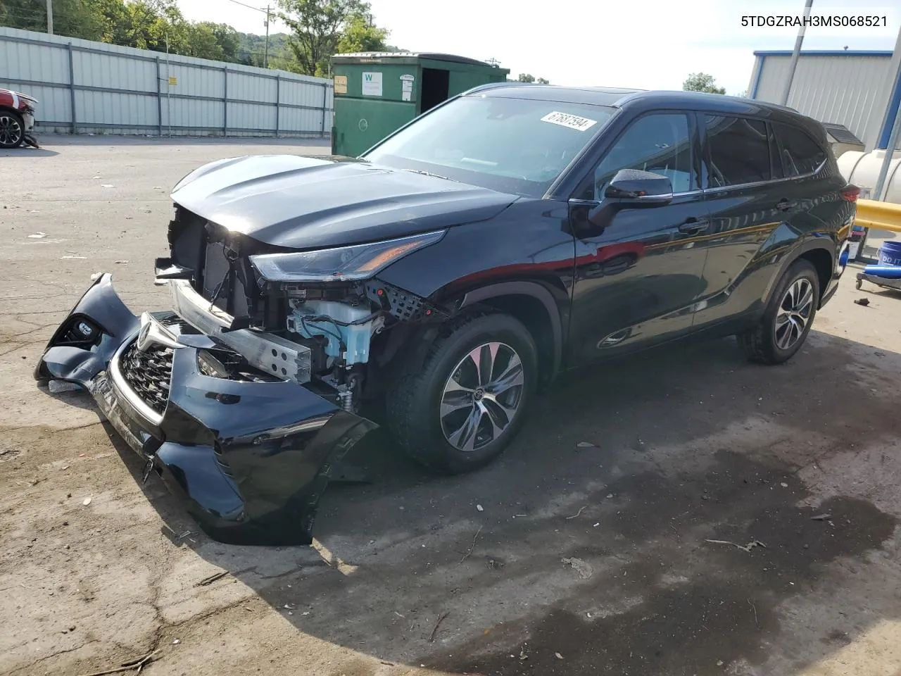 5TDGZRAH3MS068521 2021 Toyota Highlander Xle