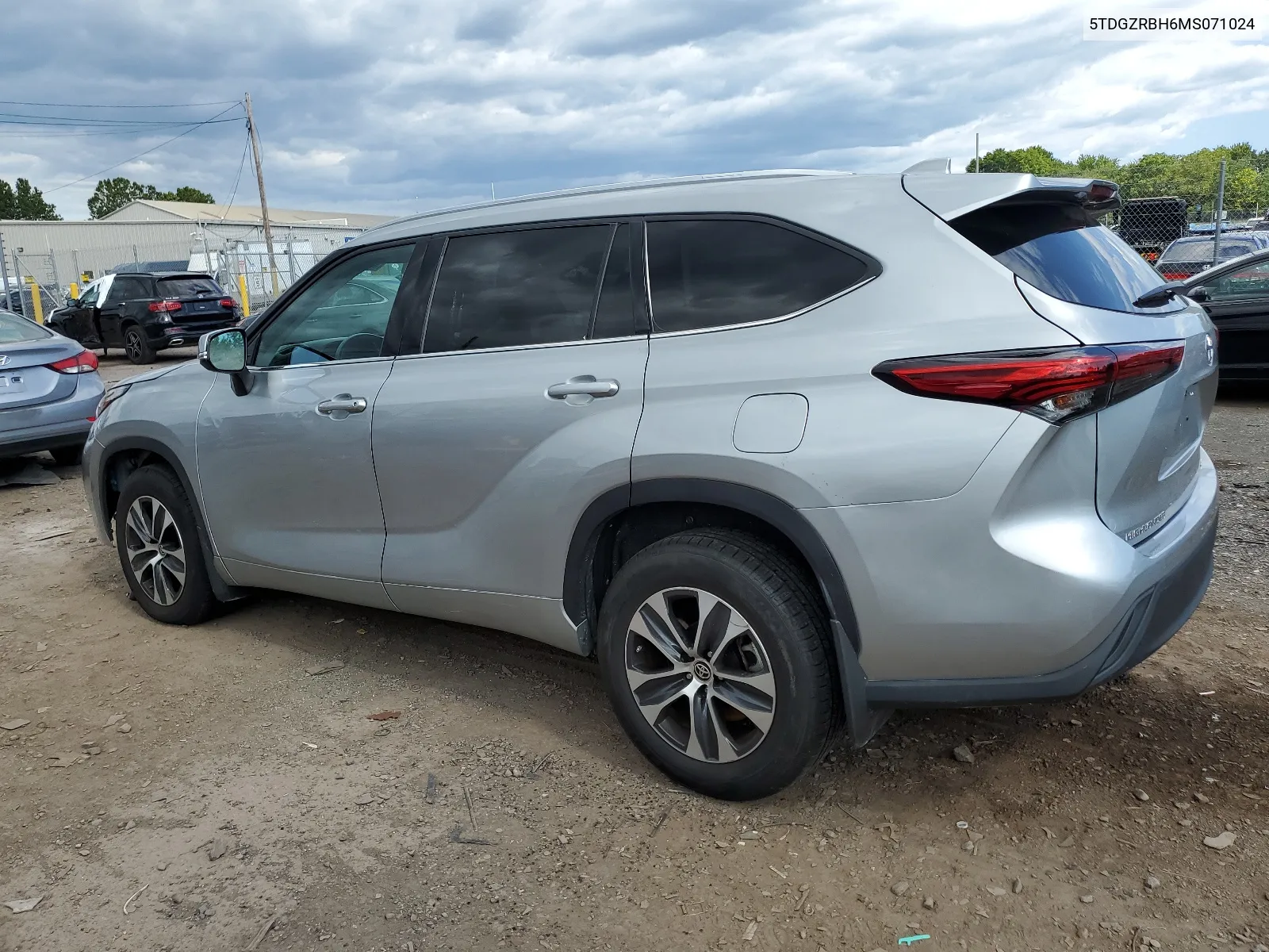 2021 Toyota Highlander Xle VIN: 5TDGZRBH6MS071024 Lot: 68318764