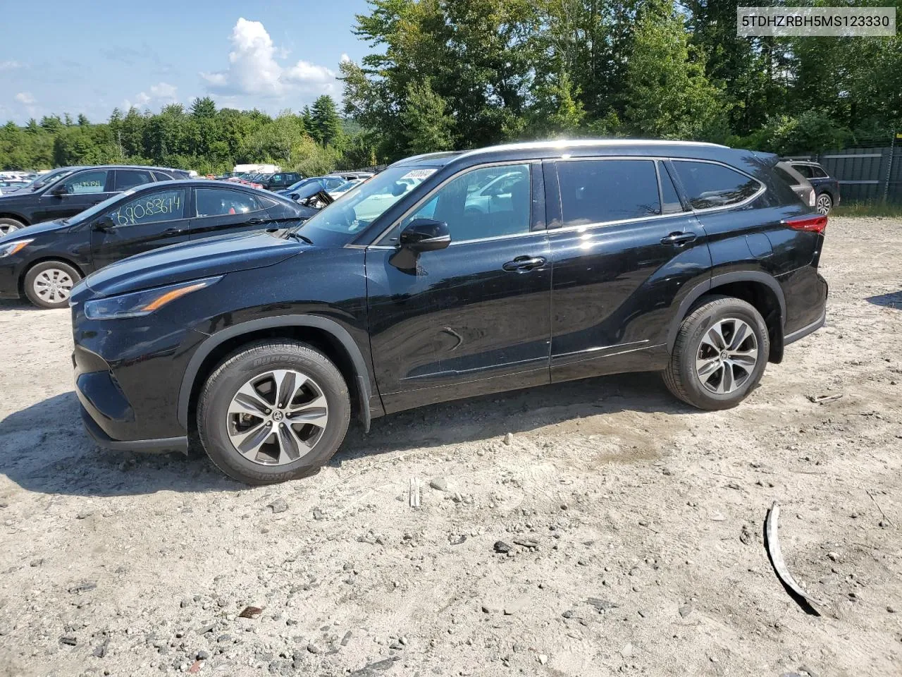 2021 Toyota Highlander Xle VIN: 5TDHZRBH5MS123330 Lot: 69036604