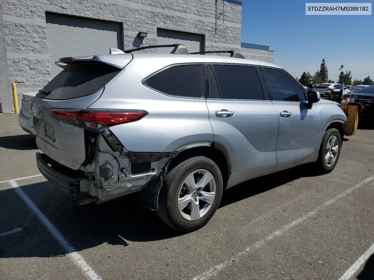 2021 Toyota Highlander L VIN: 5TDZZRAH7MS088182 Lot: 70455514