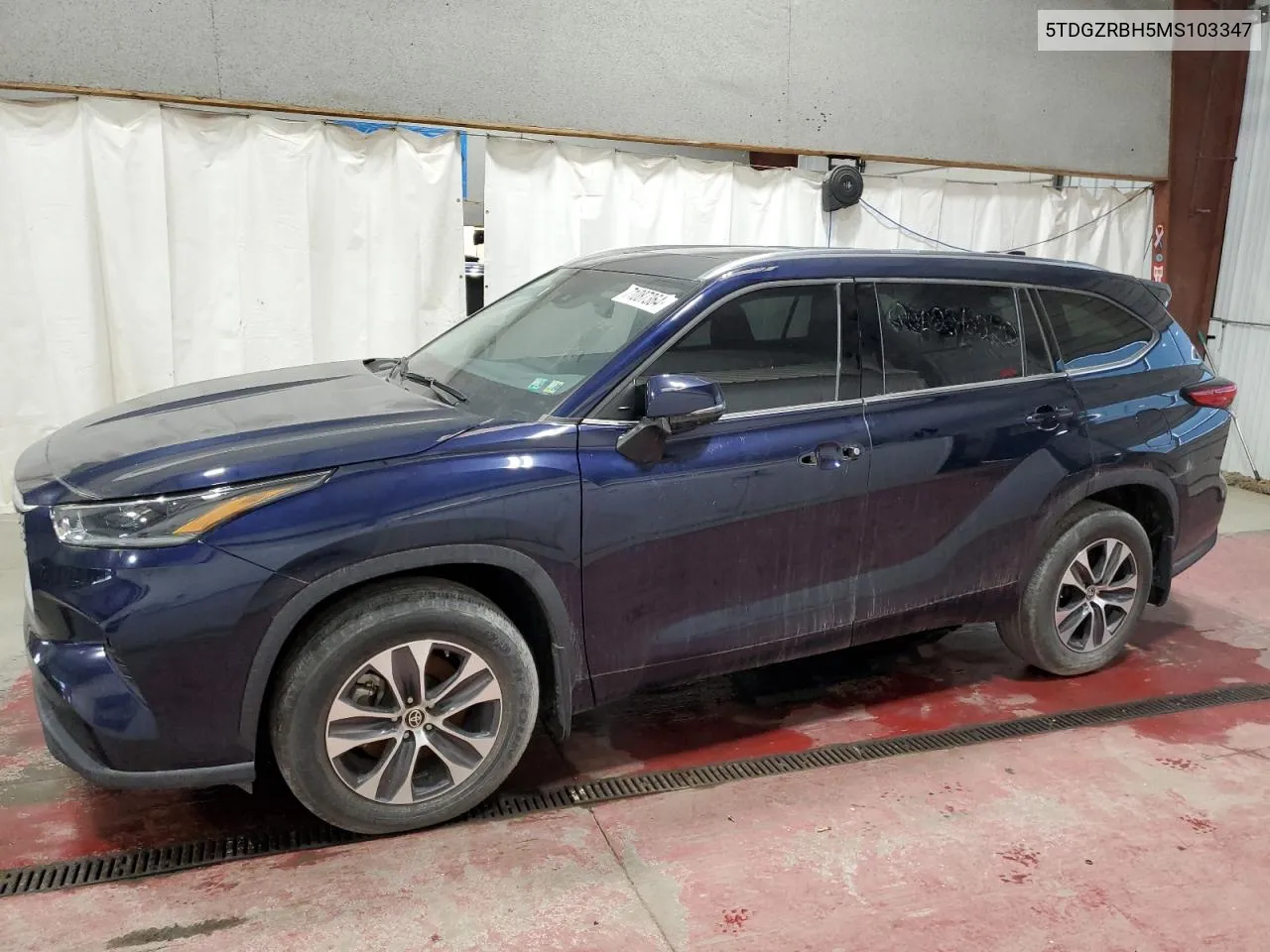 2021 Toyota Highlander Xle VIN: 5TDGZRBH5MS103347 Lot: 71087364