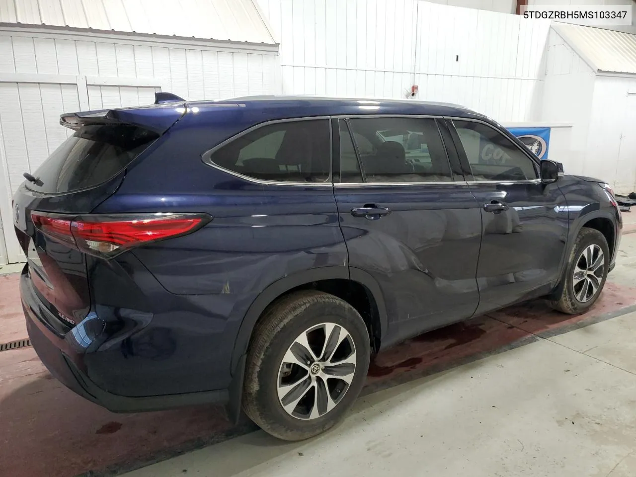 2021 Toyota Highlander Xle VIN: 5TDGZRBH5MS103347 Lot: 71087364