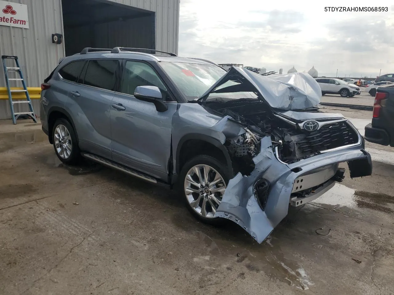 5TDYZRAH0MS068593 2021 Toyota Highlander Limited