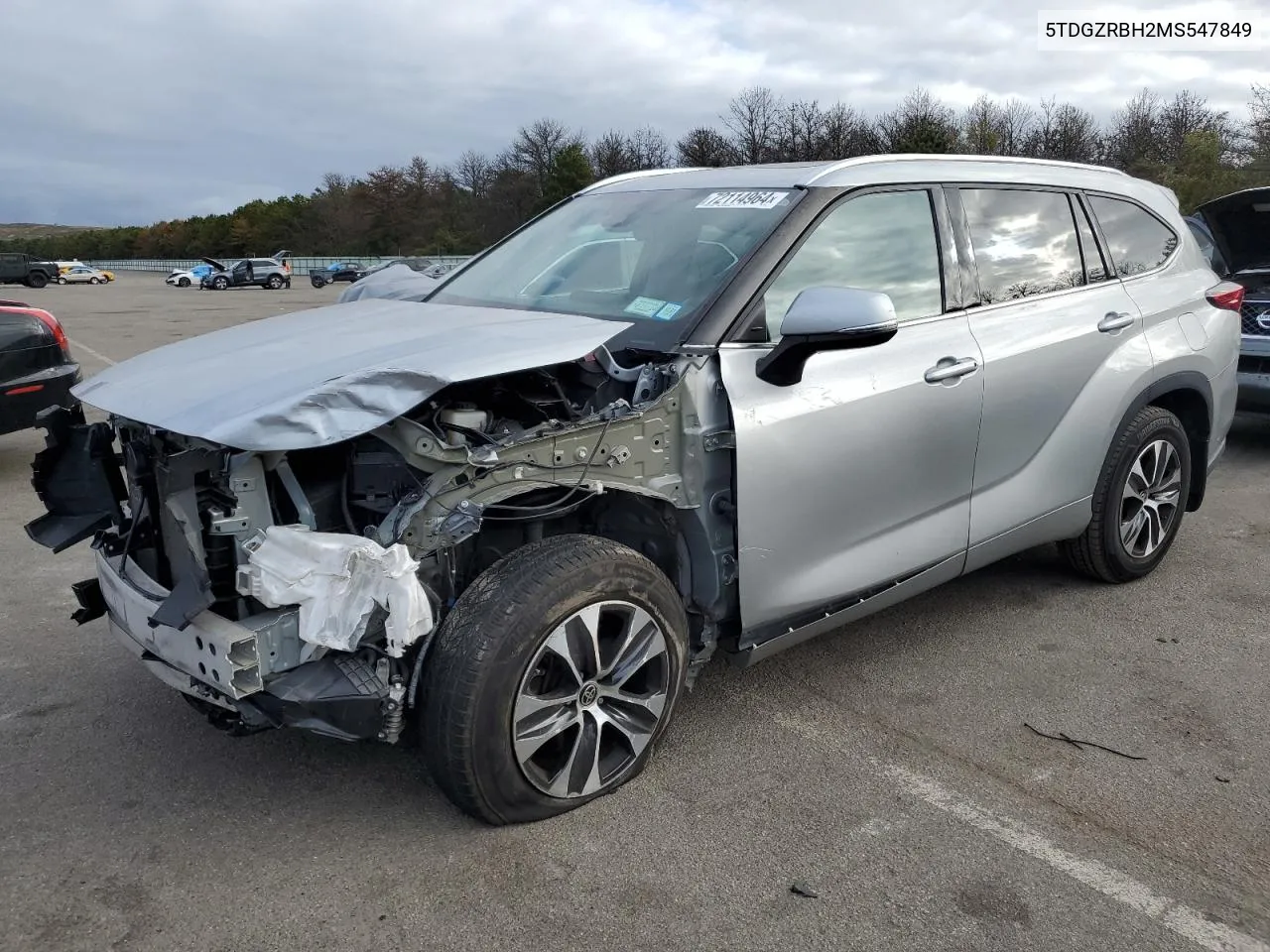 2021 Toyota Highlander Xle VIN: 5TDGZRBH2MS547849 Lot: 72114964