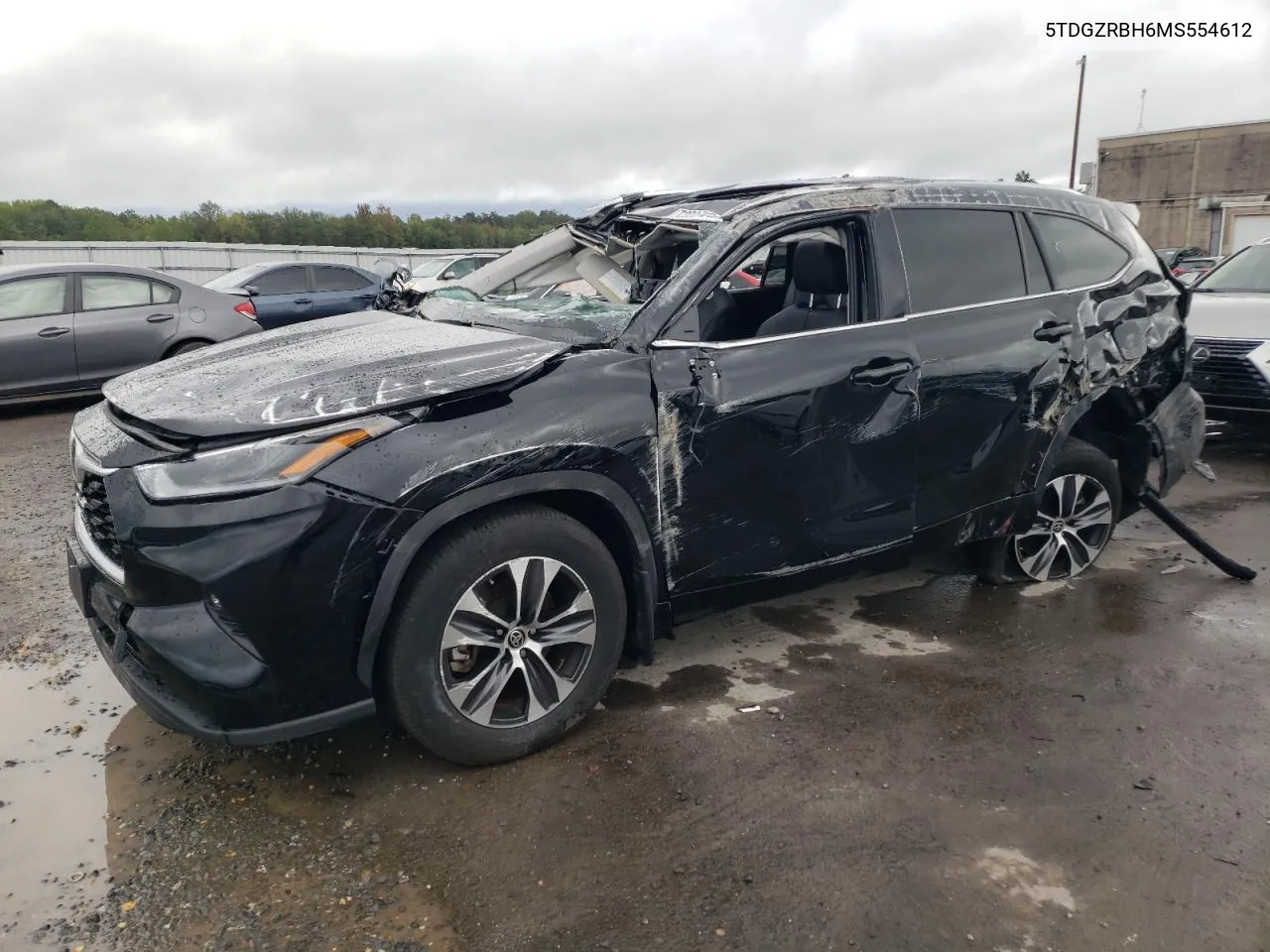 5TDGZRBH6MS554612 2021 Toyota Highlander Xle