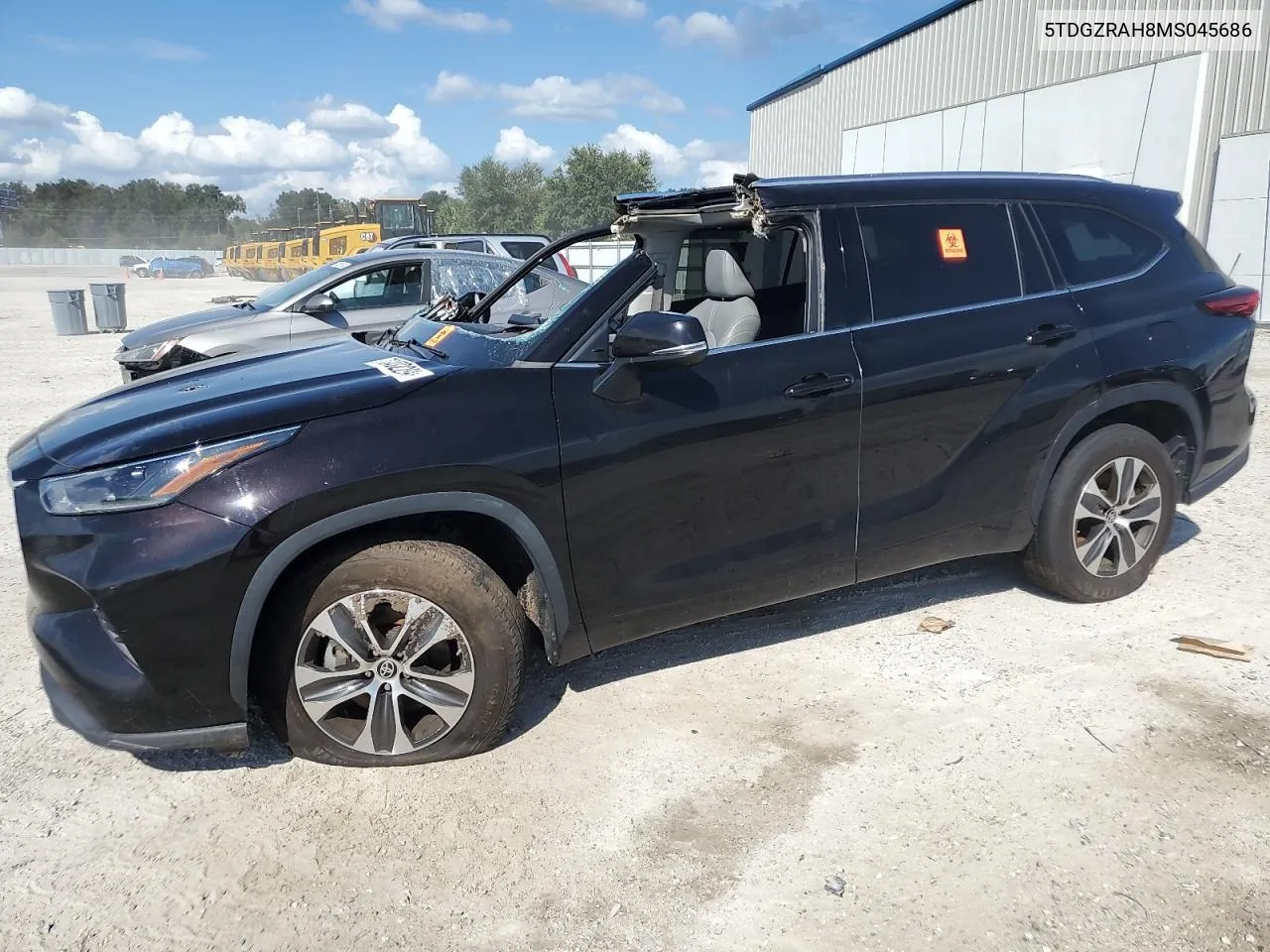 2021 Toyota Highlander Xle VIN: 5TDGZRAH8MS045686 Lot: 73432294