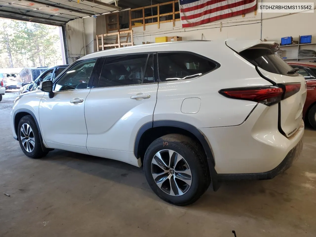 2021 Toyota Highlander Xle VIN: 5TDHZRBH2MS115542 Lot: 79777594