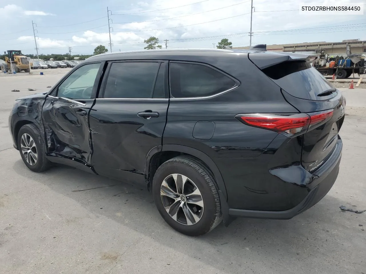 2022 Toyota Highlander Xle VIN: 5TDGZRBH0NS584450 Lot: 61834084