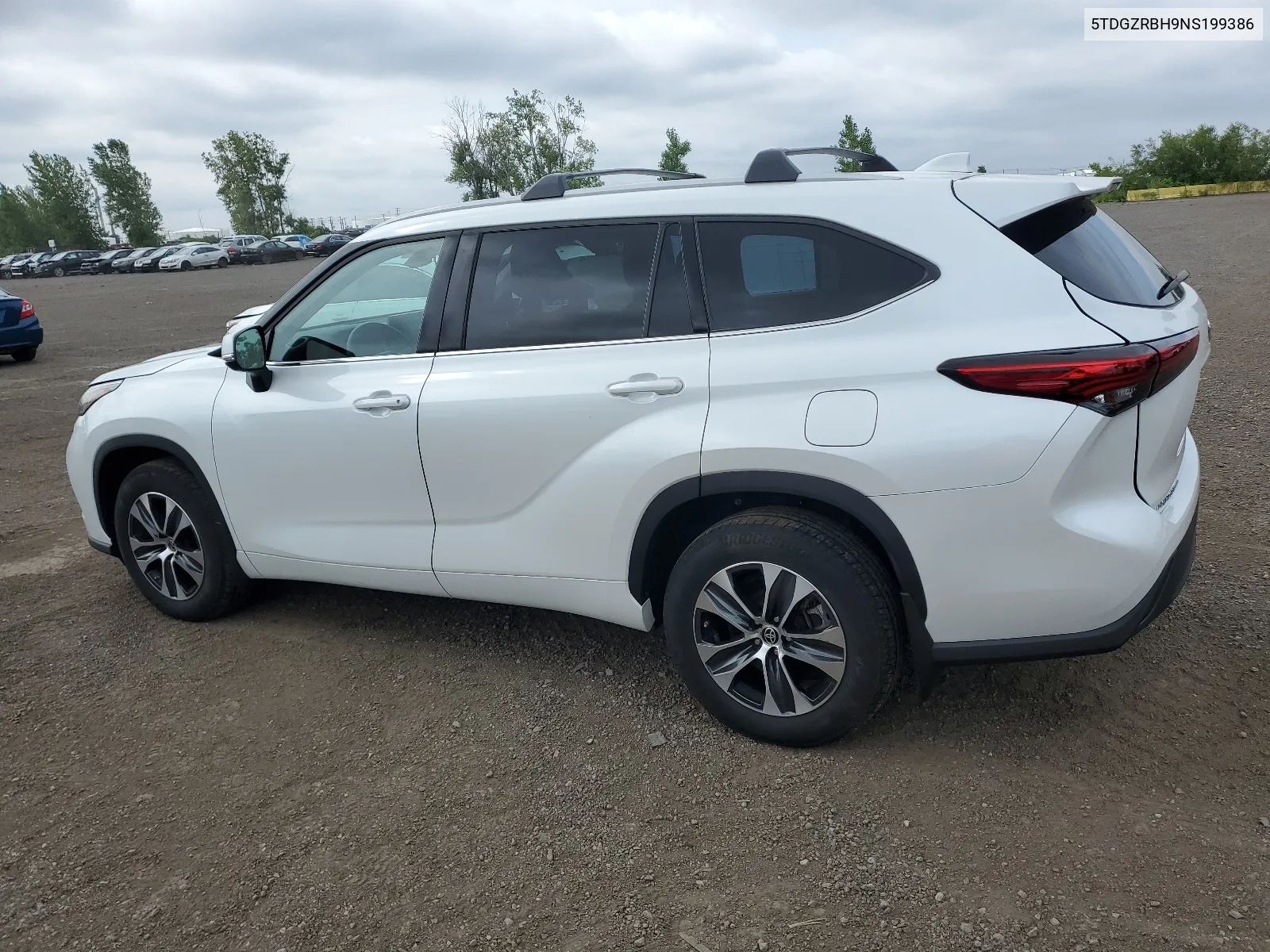 2022 Toyota Highlander Xle VIN: 5TDGZRBH9NS199386 Lot: 63085784