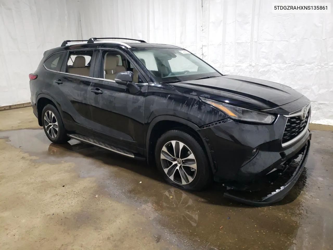 2022 Toyota Highlander Xle VIN: 5TDGZRAHXNS135861 Lot: 64032654